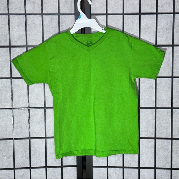 V-neck, short sleeve T-shirt, lime Hanes. Heavy knit 8 - Picture 5 of 5